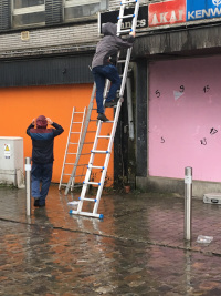 Enseigne magasin Guy Glorian rue Spintay